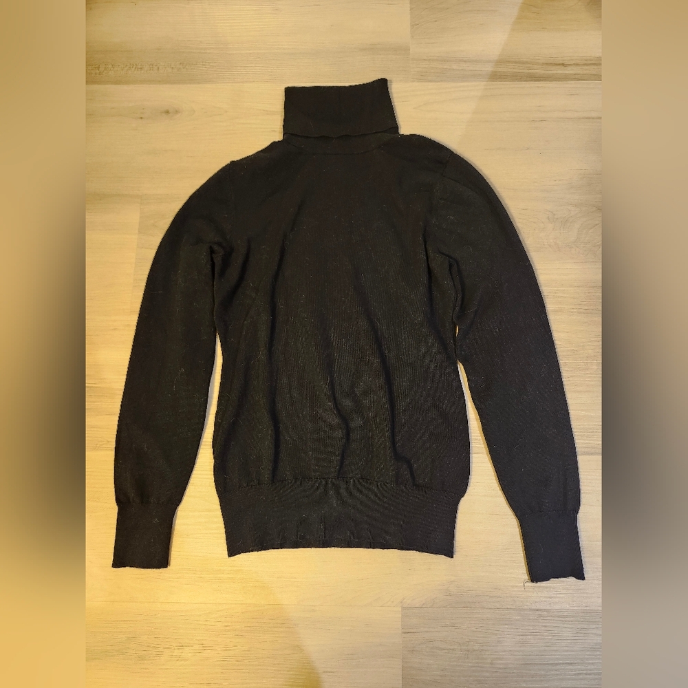 Cielo Women's Black Turtleneck Sweater